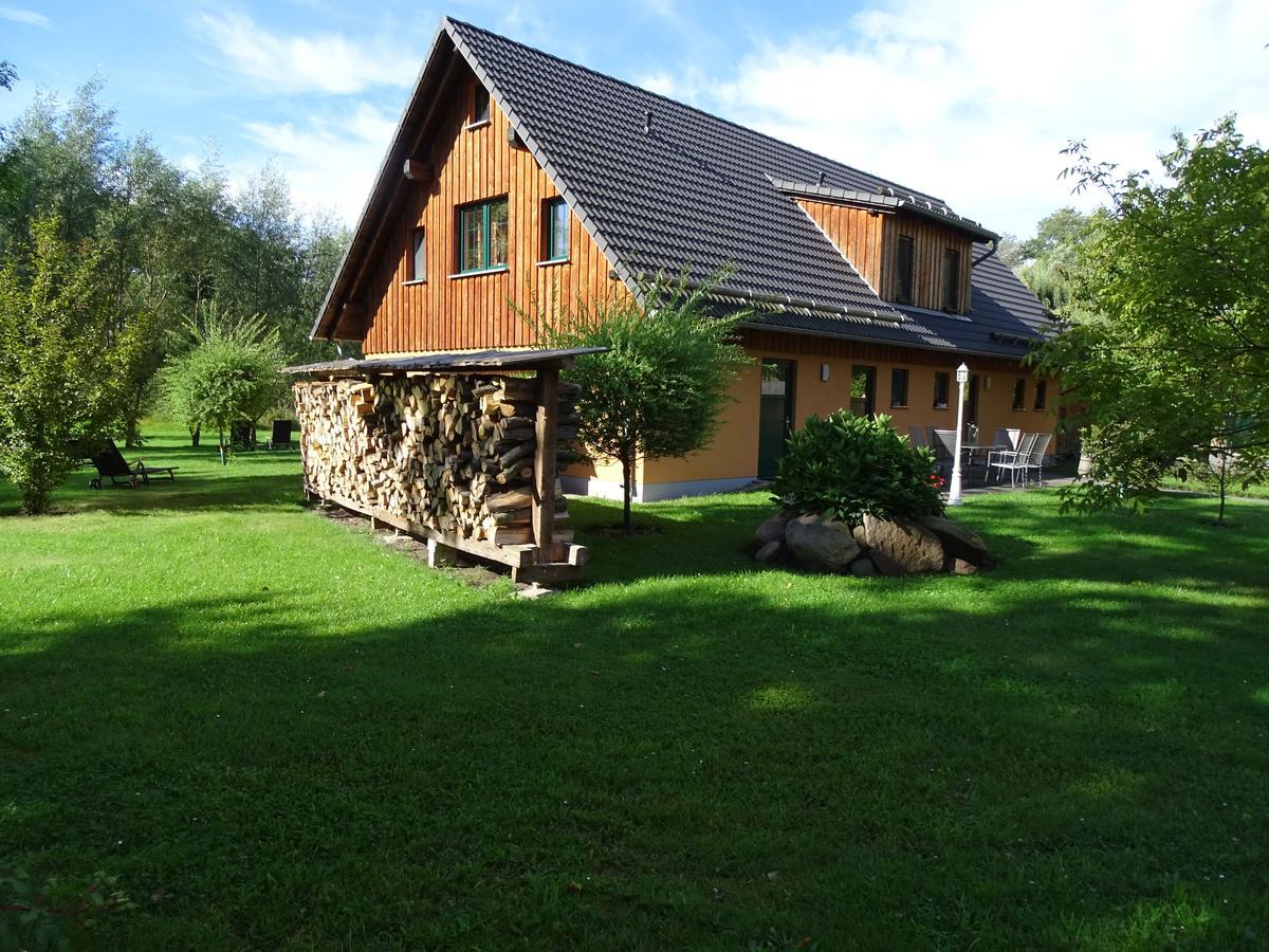 Gasthaus & Pension Am Kurfuerstendamm Burg  Exterior photo
